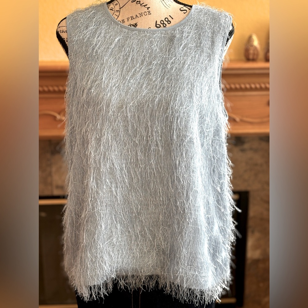 Vince Camuto texture, no sleeve, baby blue top medium size